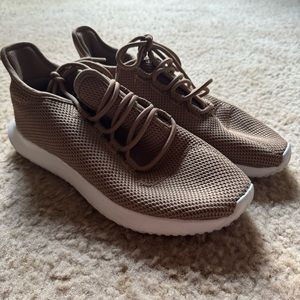 Light worn Adidas lace sneaker
